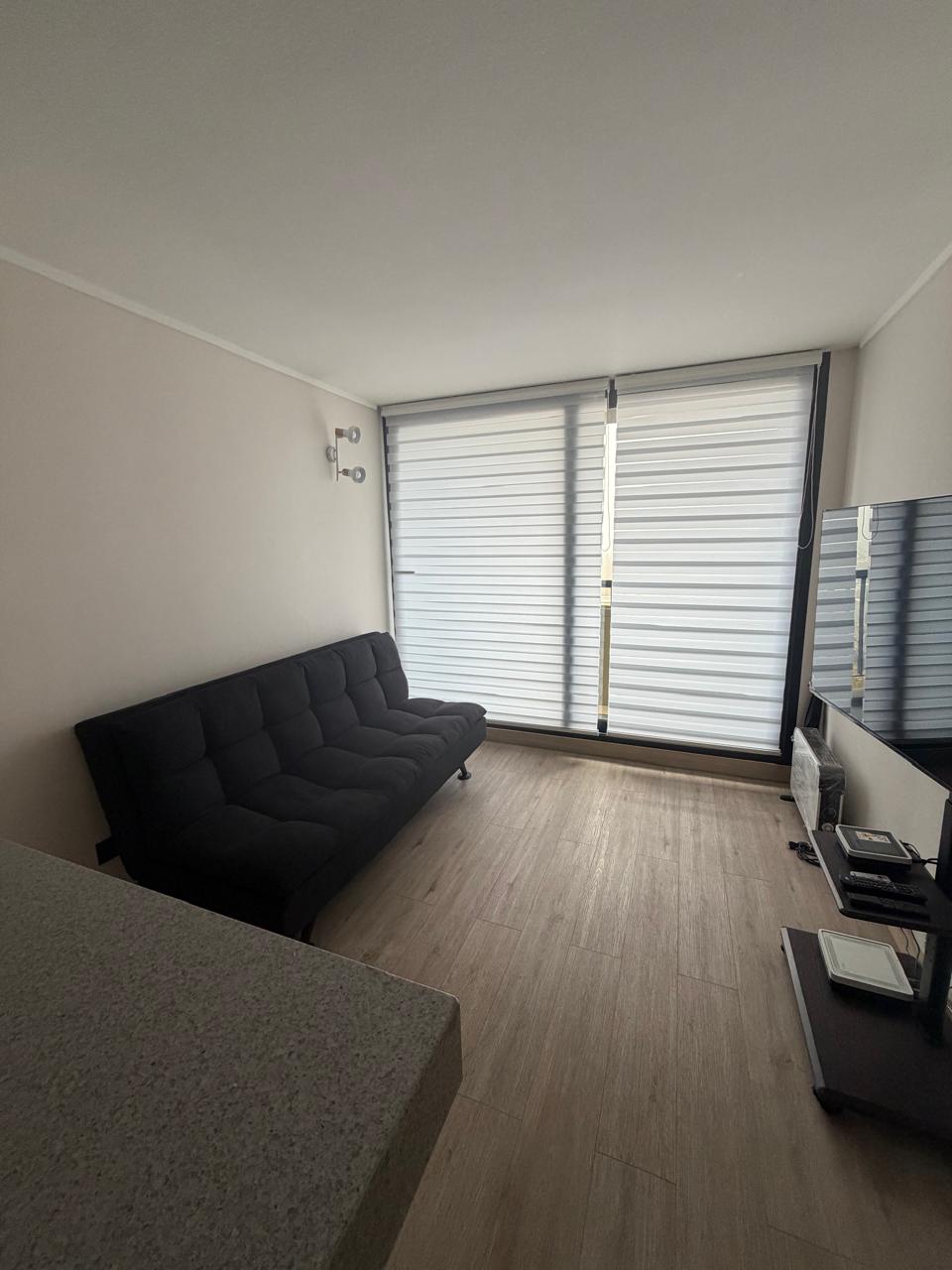 Se arrienda departamento de 1 dormitorio 1 baño.