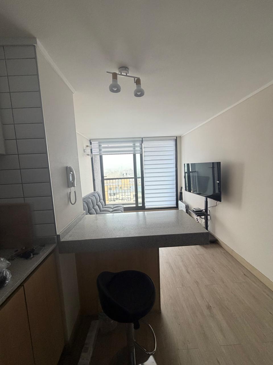 Se arrienda departamento de 1 dormitorio 1 baño.
